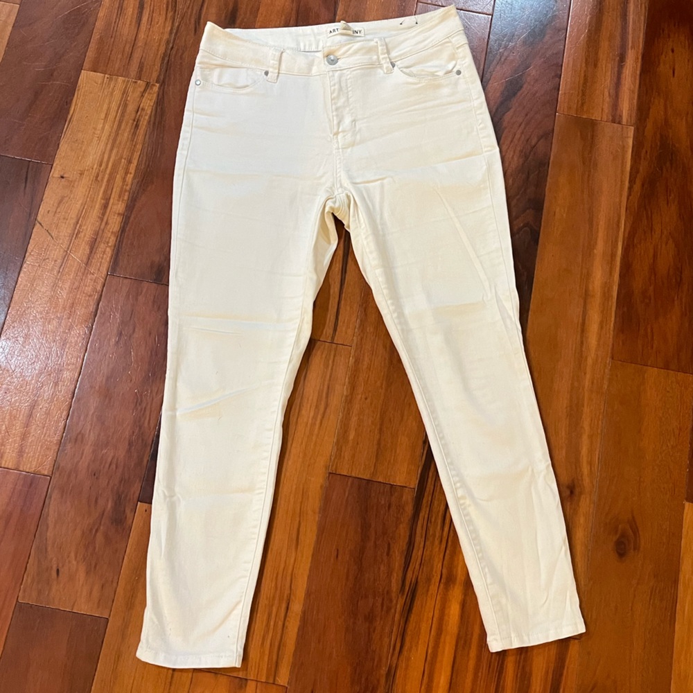 White skinny crop jeans - Picture 2 of 4